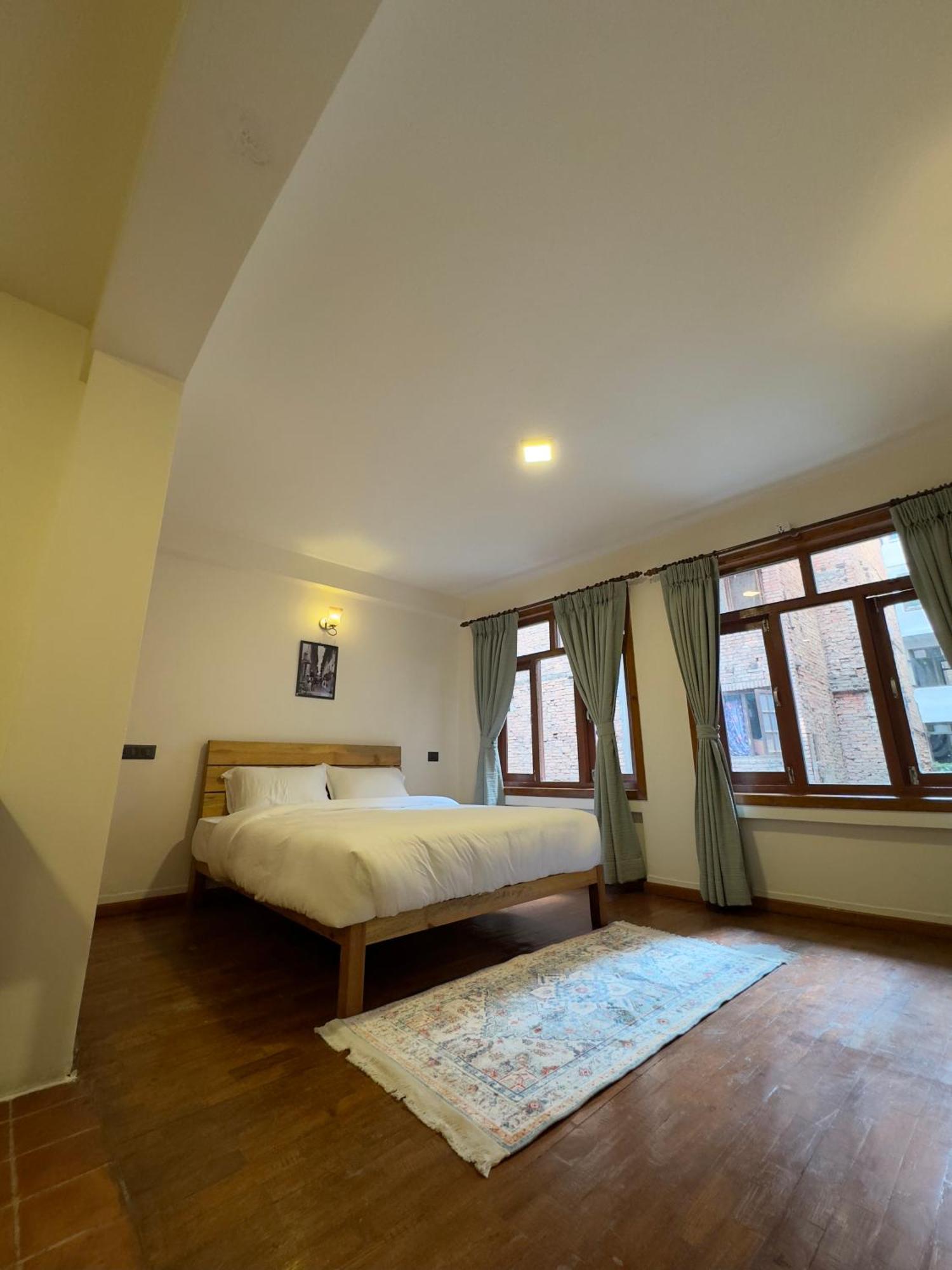 Karuna Hotel Patan Kathmandu Exterior foto